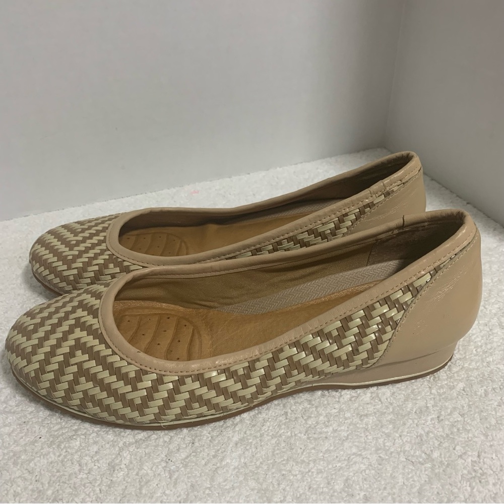 Nurture Leather‎ Flats Sloane Light Brown & Ivory Women's Size 9M